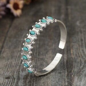 Silver plated Turquoise Howlite stone Bracelet - Adjustable size